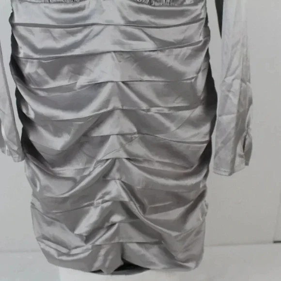 ASTR Dress - Picture 4 of 8